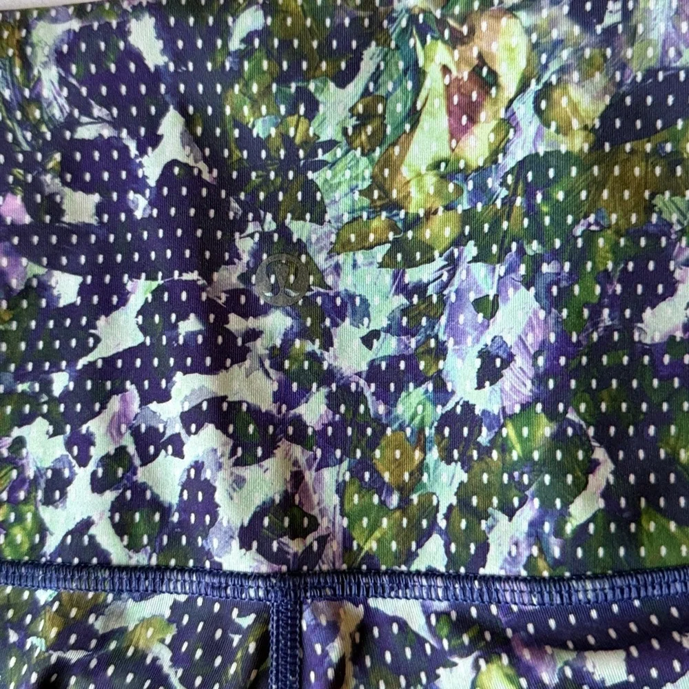 lululemon athletica Purple & Green Abstract Cropped Leggings
